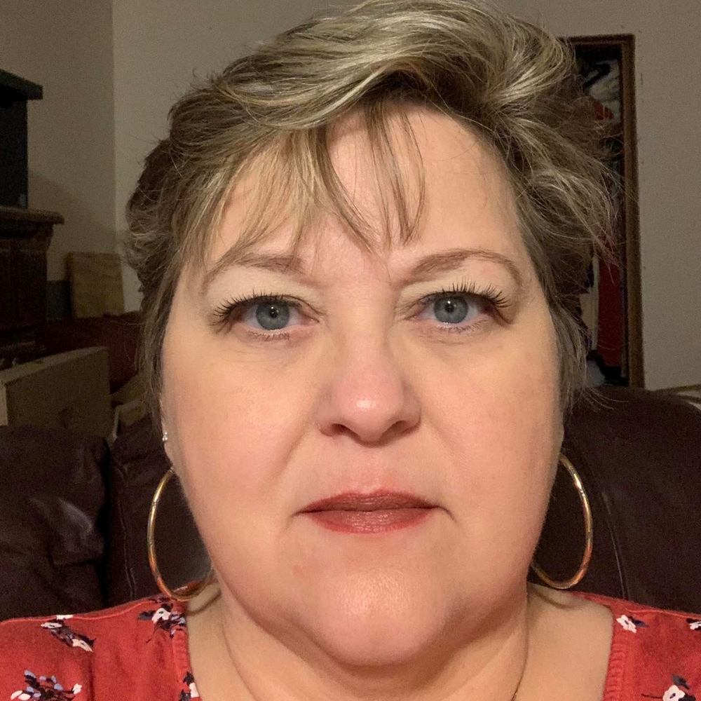 Meet your Posher, Sandi